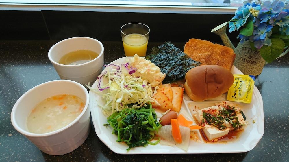 Toyoko Inn Kanazawa-Eki Higashi-Guchi Exterior foto
