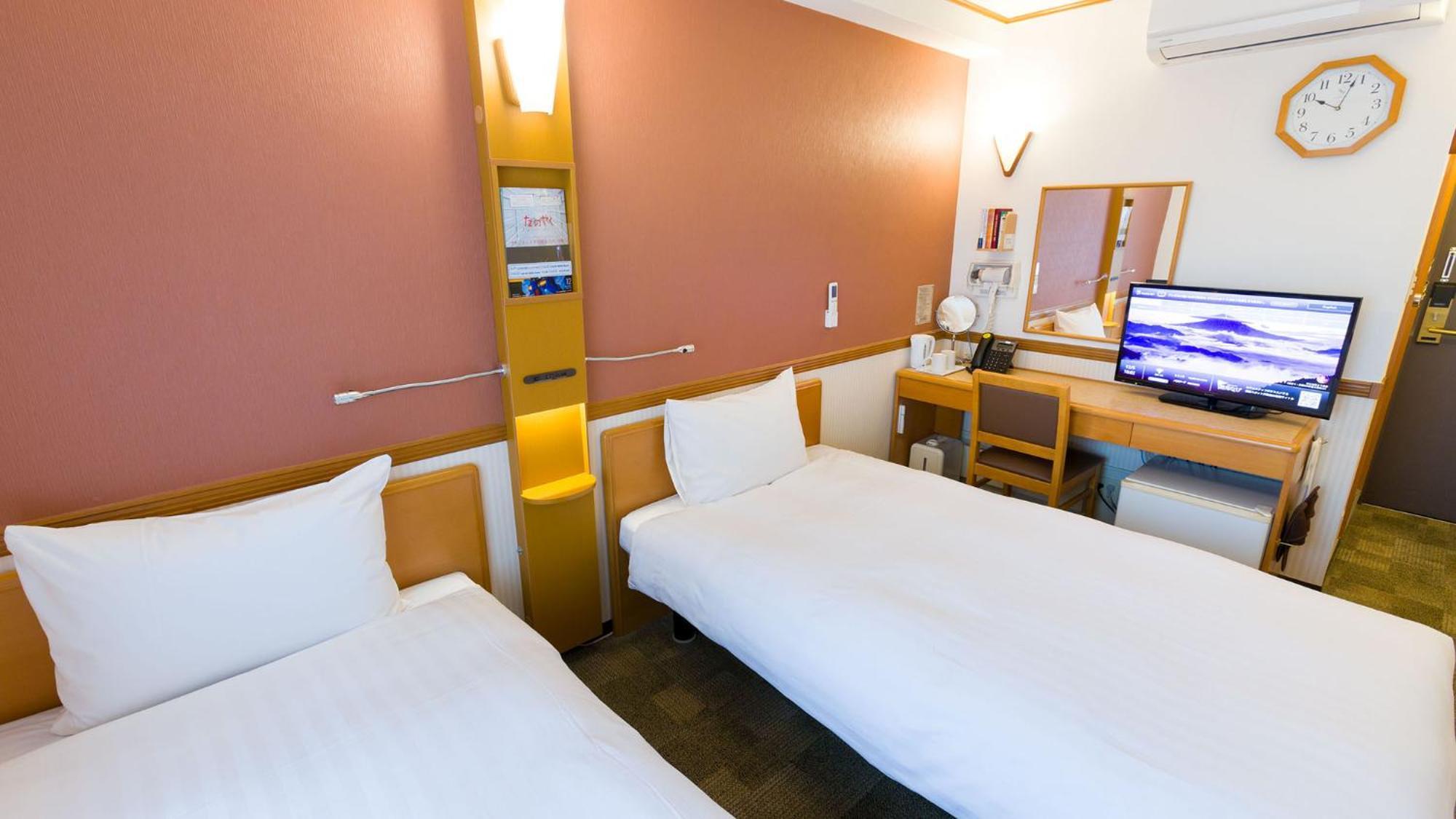 Toyoko Inn Kanazawa-Eki Higashi-Guchi Quarto foto